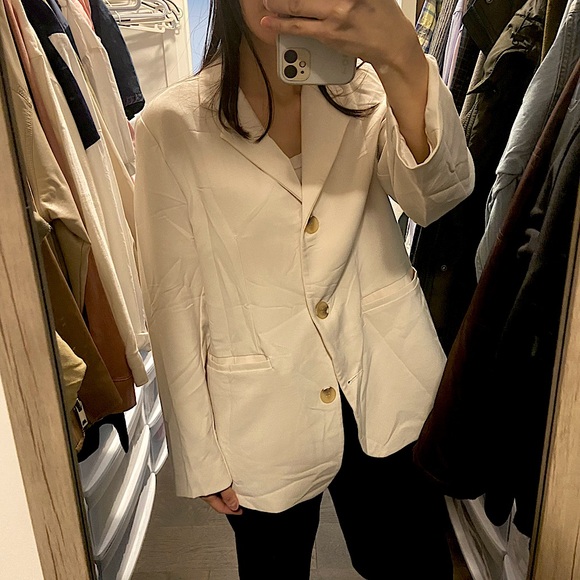 White blazer (summer) - Picture 1 of 3